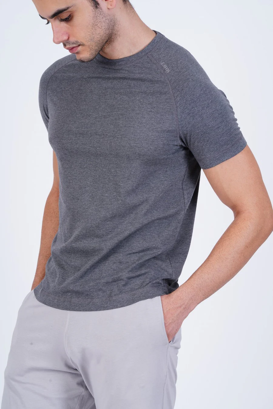 Men’s Raglan T-Shirt with Relaxed Fit & Sporty Comfort - Image 4